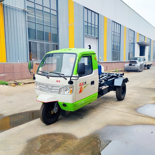 勾臂自卸垃圾车