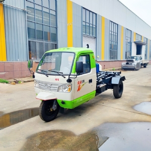 勾臂自卸垃圾车