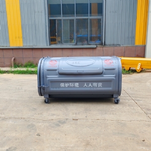 灰色压膜垃圾箱