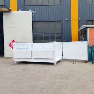 白色无盖大型勾臂箱