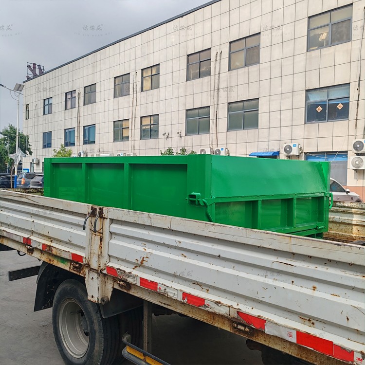 1个建筑垃圾箱发往贵州