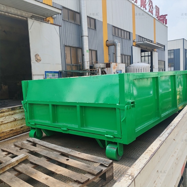 1个建筑垃圾箱发往贵州