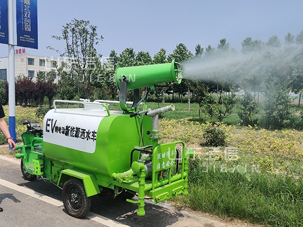 电动三轮洒水车优势 电动三轮洒水车优势
