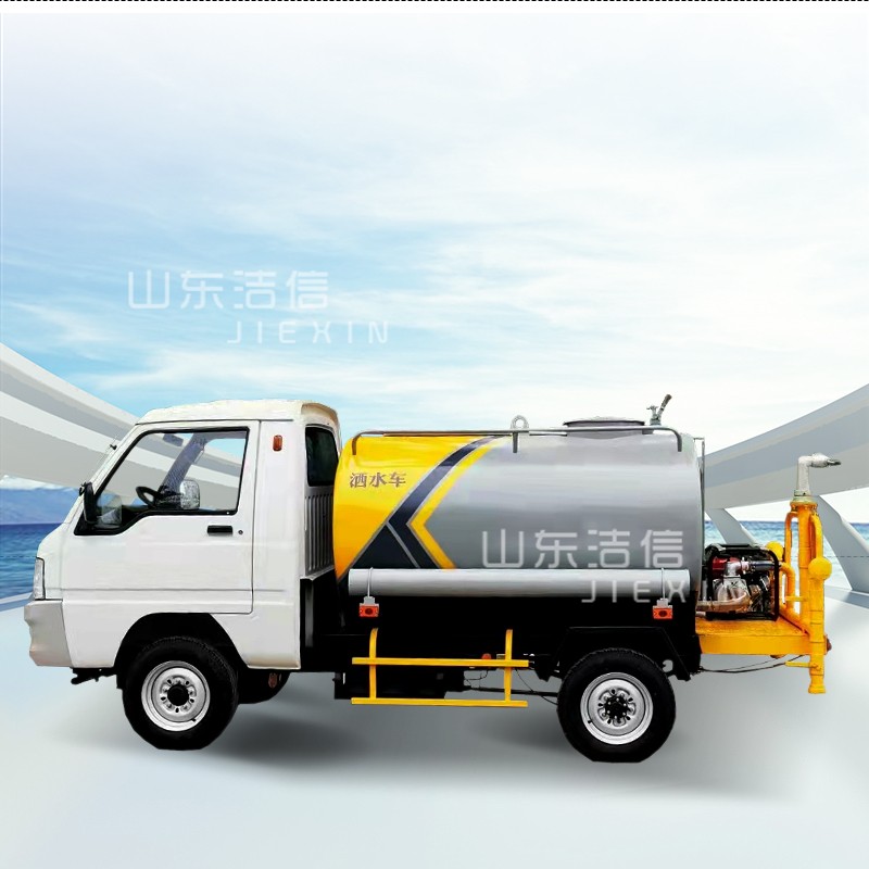 电动四轮洒水车简介