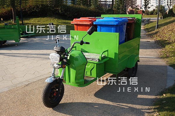 四桶平板保洁车功能简介