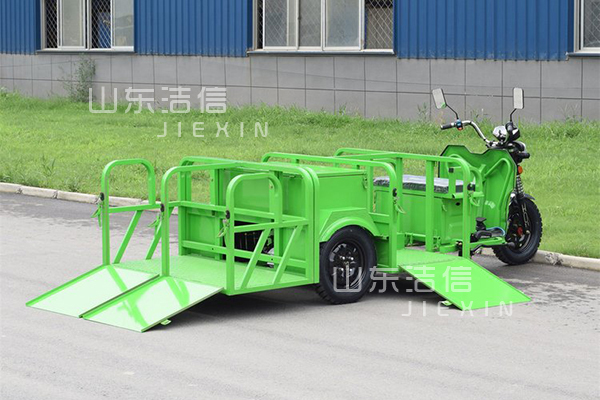 四桶门板保洁车简介