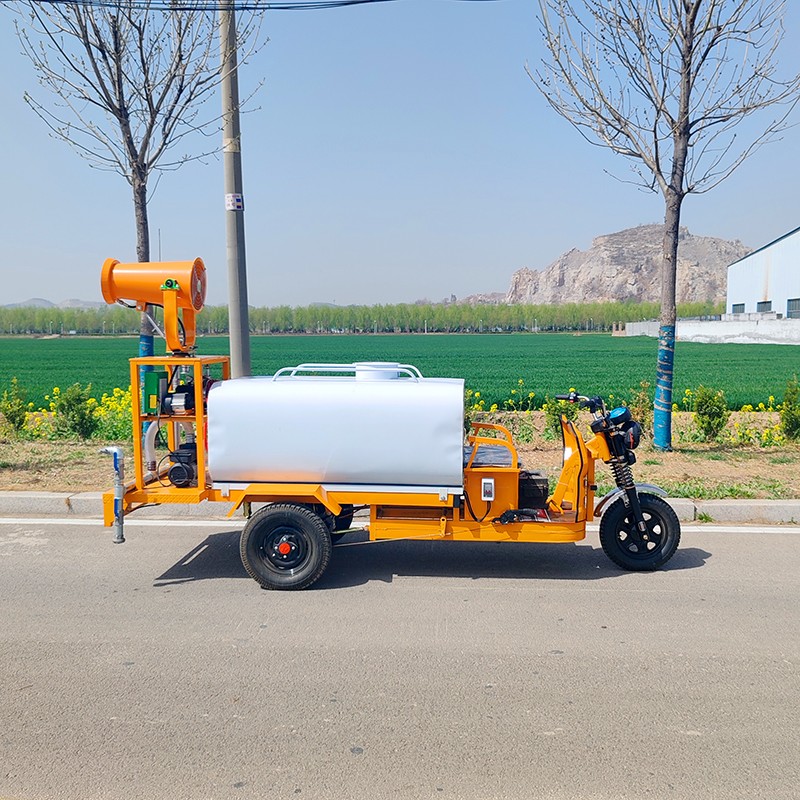 新能源电动三轮雾炮洒水车