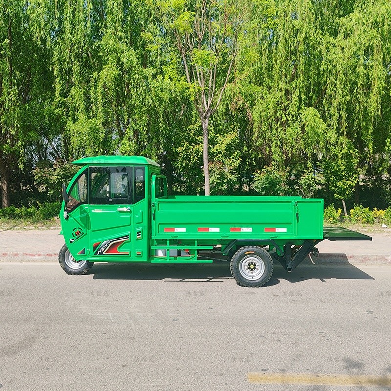 电动三轮垃圾清运车