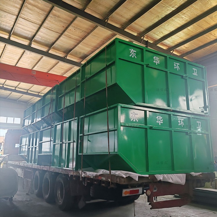 10个摆臂垃圾箱发往陕西