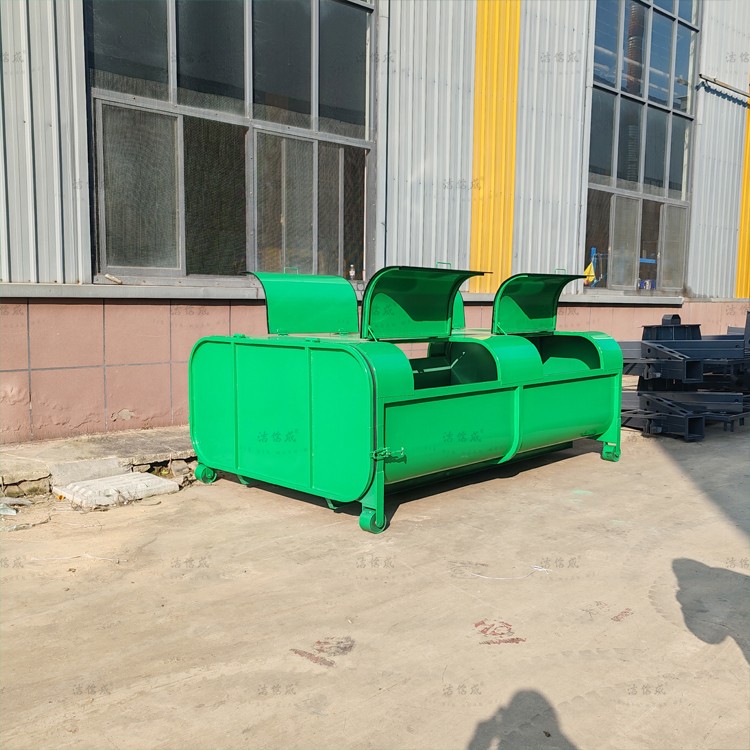 全绿大型四个定向轮勾臂垃圾箱